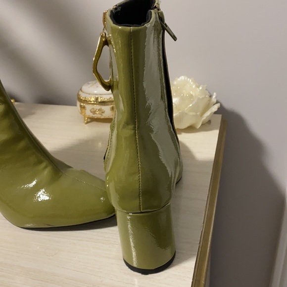 ASOS size 7 boots - Picture 4 of 5
